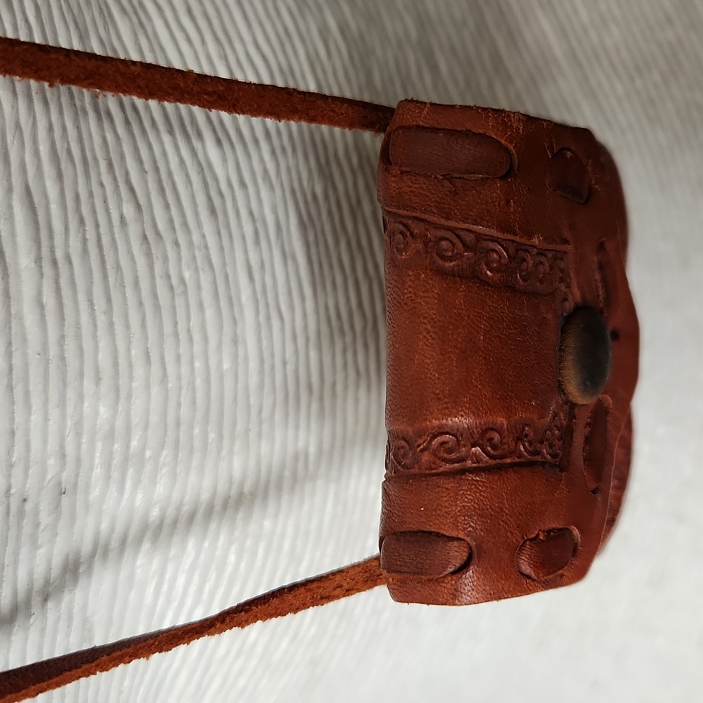 Vintage Miniature Leather  Bag with strap - Picture 13 of 13